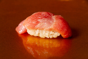 トロ（目線やや上）