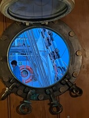 peep hole on a ship