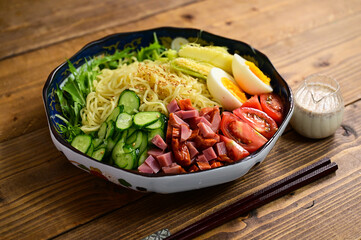 ラーメンサラダ