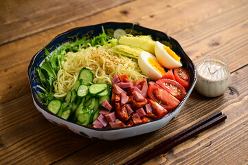 ラーメンサラダ