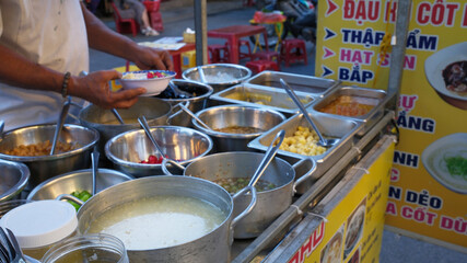 sweet soup in hoi an night market