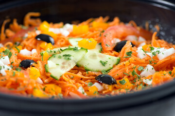 Salade de crudités carottes aux olives