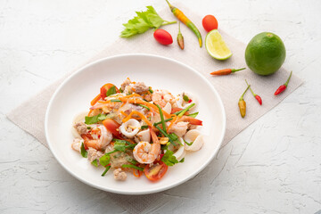 Spicy Glass Noodle Salad,mixed shrimp with minced pork and squid with boiled vermicelli in chili sauce(Yum Woon Sen)