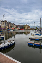 Le Port de Honfleur en Normandie