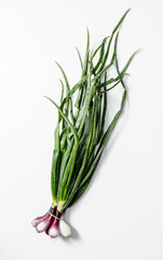 bunch of fresh red onions