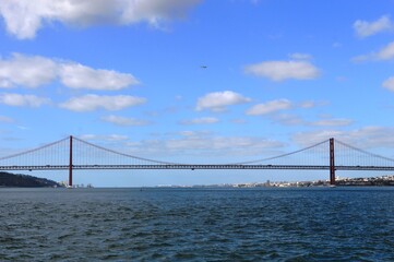 the big bridge over the river in lisbon