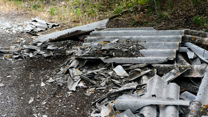 tiles, slate, roof, roof covering, building materials, garbage, waste, heap, a lot, fragments, pollution, environment, danger, Europe, France, grey, street