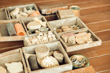 Different parts on the table of a sculptor