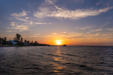 Naklejka premium sunset over the sea