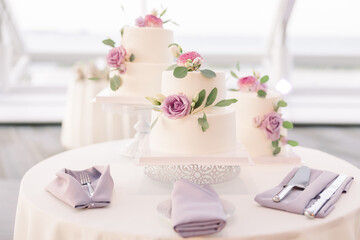wedding cake with flowers