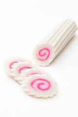 白背景に鳴門巻き