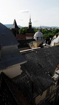 Budapest, Hungary is a city of stunning architecture and natural beauty. This video takes you on a tour of the city, from the iconic Buda Castle to the beautiful Margaret Island. Youll see the citys