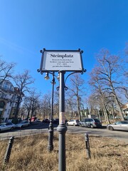 Steinplatzschild mit Steinplatz in Berlinn Friedrichshagen