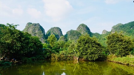 Die sog. Trockene Halong Bucht bei Ninh Binh in Vietnam