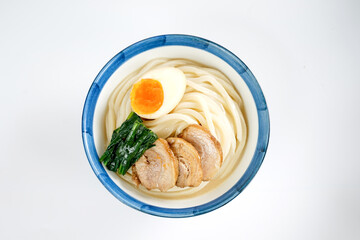 Seafood Udon Noodles，beef Udon，curry Udon， Japanese cuisine: cold shabu-shabu udon