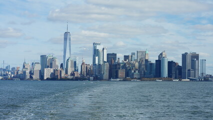Fototapeta premium The New York manhattan view from the ferry boat in the sunny day