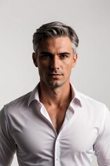 Obraz premium Jeune homme séduisant torse nu plein de charisme 