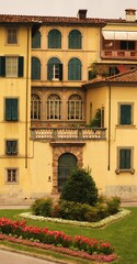 Palazzo storico di lucca, toscana, italia