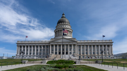 Obraz premium Salt Lake City, Utah, USA - May 12, 2023: Utah State Capitol on Capitol Hill in Salt Lake City, USA. The Utah State Capitol is the house of government for the U.S. state of Utah.