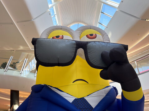 Large size sculpture of a two-eyed minion starring in the film Despicable Me 4