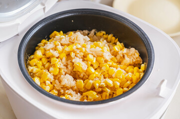 トウモロコシの炊き込みご飯