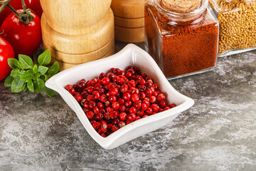 Red pepper corn aroma seeds