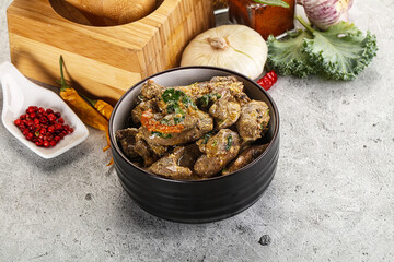 Chicken liver in cream sauce