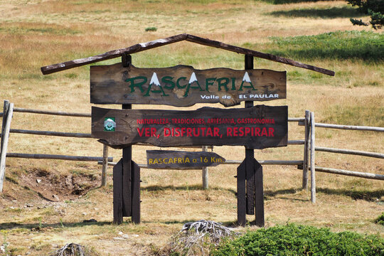 poster of the valley of the paular in rascafria