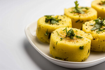 a plate of food with some sort of food on it
