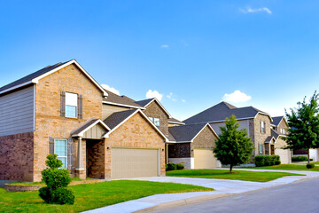 Fototapeta premium Real estate new home build in a great neighborhood for a family looking to buy