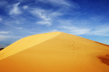 베트남 무이네 근처에 있는 화이트 샌듄.	