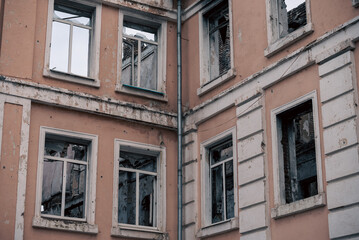 Obraz premium destroyed building in a city lost in the war in Ukraine