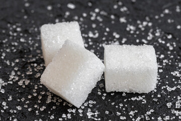 Image of sugar cubes and granulated sugar