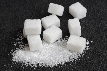Image of sugar cubes and granulated sugar