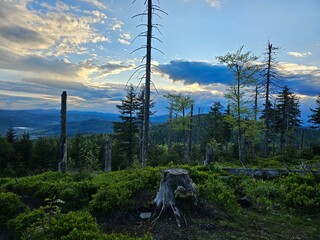 Piękne widoki gór, tatry o zachodzie słońca 