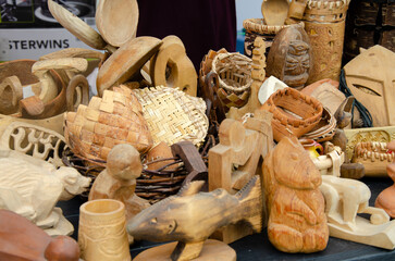Designer figurines and objects made of wood and birch bark
