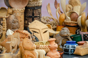 Designer figurines and objects made of wood and birch bark