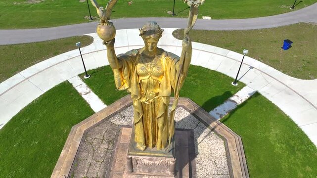 Drone Aerial View of Statue of the Republic in Jackson Park, Chicago 4K