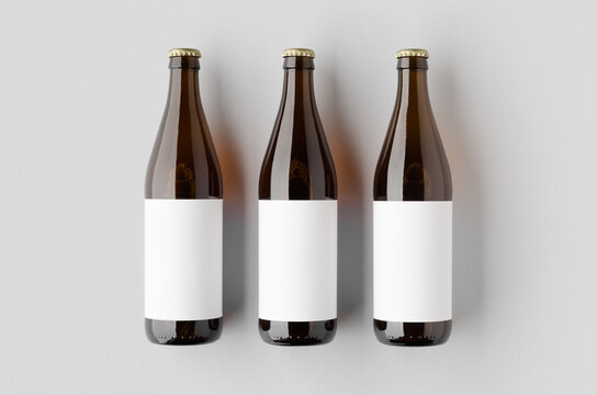 Beer bottle mockup. NRW, Vichy type. Blank label.