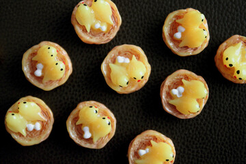 Tiny Yellow Bird Chicks in Nest Resin Toy Miniatures for Fairy Garden Decor