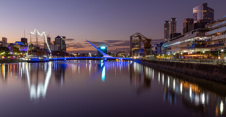 Obraz premium Puerto Madero area at dusk. Buenos Aires, Argentina