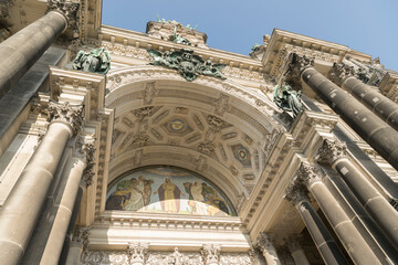 Portal des Berliner Doms © GordonGrand