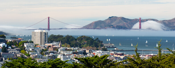 San Francisco cityscape with iconic Golden Gate Bridge