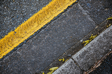 yellow road line