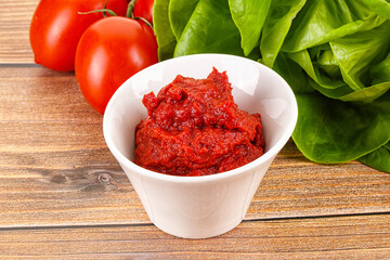 Tomato puree sauce for cooking