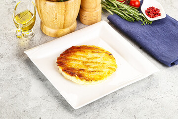 Grilled Greek traditional cheese - haloumi
