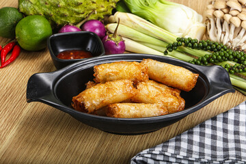 Vietnamese cuisine fried spring roll