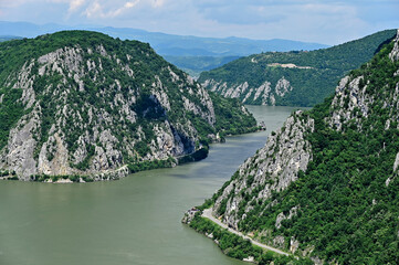 Donau - Eisernes Tor © Meinrad Wagenschwanz