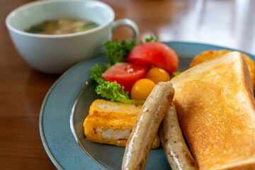 おいしい朝食の朝