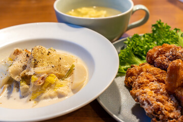 チキンと野菜と熱々のシチュー